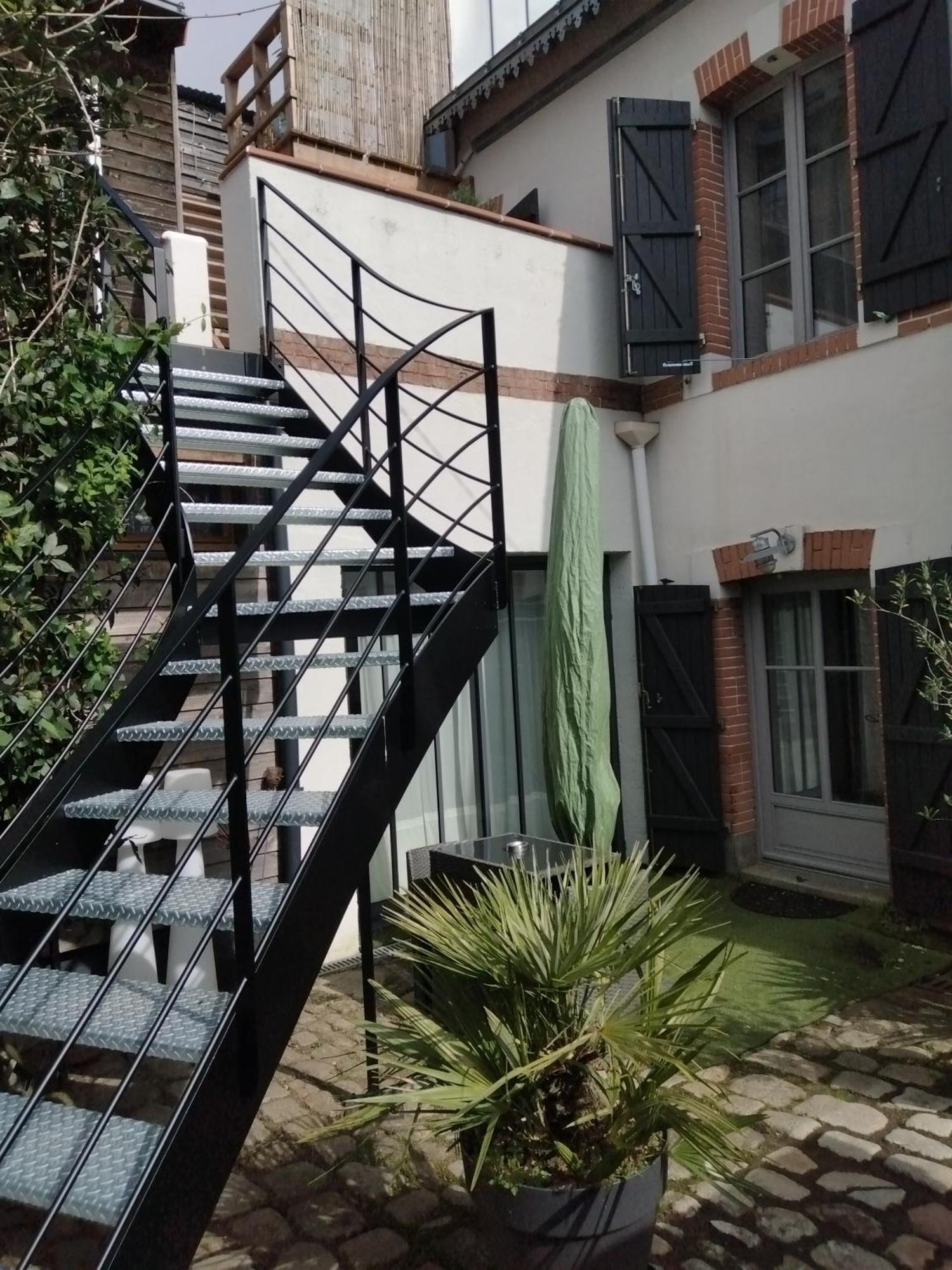 Appartement T2 Sur Cour Nantaise Reze Exterior photo