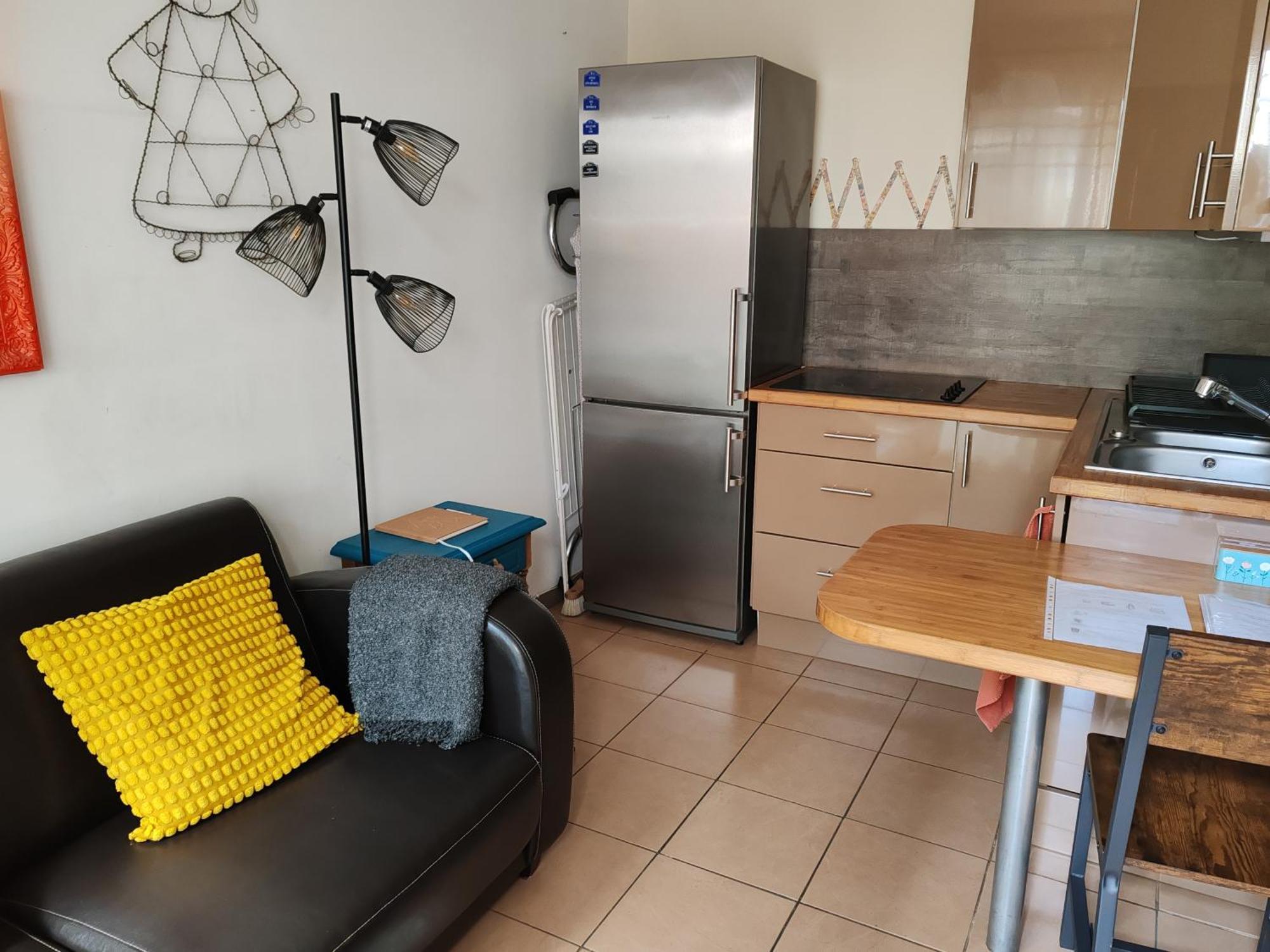 Appartement T2 Sur Cour Nantaise Reze Exterior photo